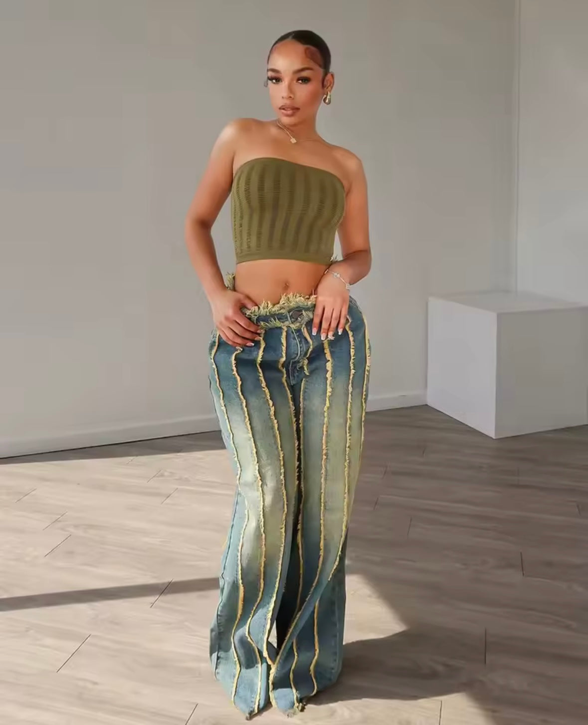 Mila Ribbed Distressed Jeans